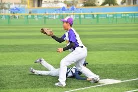 掘金遗憾失利，威少14+5+10，最后10秒未登场，穆雷与特里击掌致敬