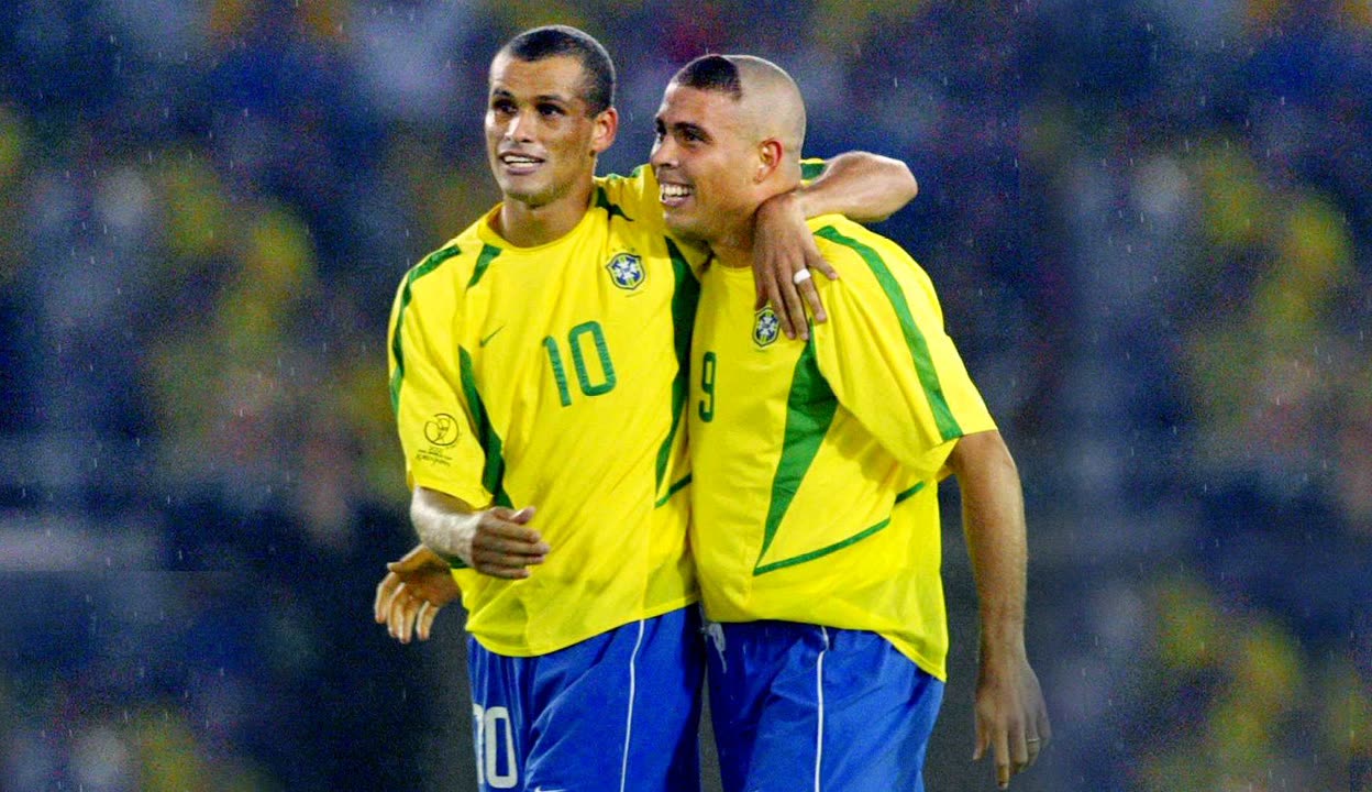 场均篮板数 场均篮板数